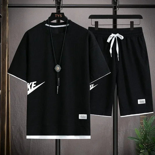 Men's casual sportswear, Korean short-sleeved shirt + capmi pants, two-piece set, new summer collection of 2025